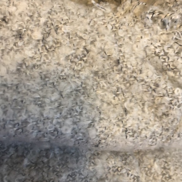 Ardene Infinity Scarf 🍎 - Picture 2 of 2